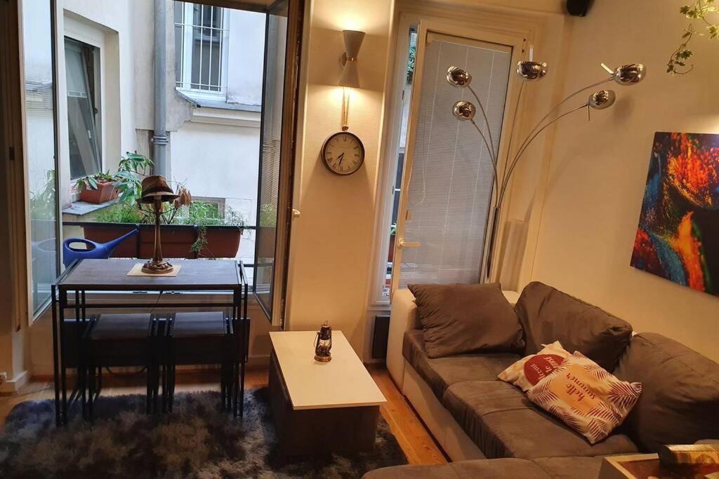Cozy Apt Heart Of Paris, 3 Mins Louvre Apartment Exterior photo